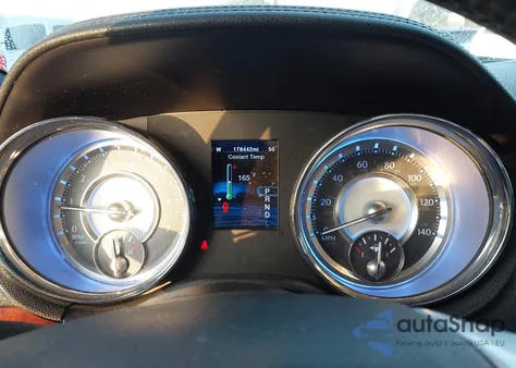 2012 Chrysler 300 из США, поврежденный, VIN 2C3CCAAG2CH261530